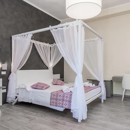 Masseria Casina Dei Cari Hotel 4*